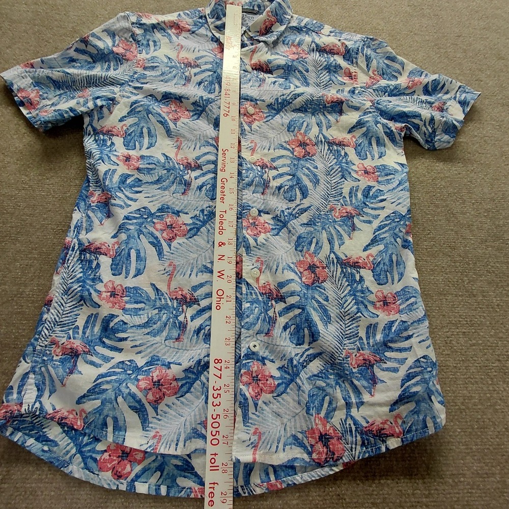 IZOD Saltwater Woven Chambray Hawaiian Flamingo Shirt SMALL Blue Tropical Button - Picture 4 of 7